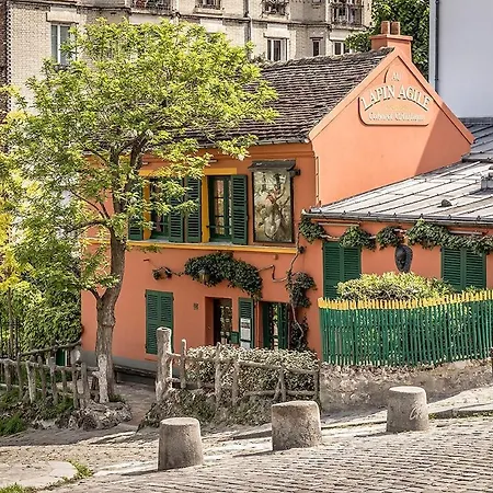 Charming Montmartre Maisonette 巴黎