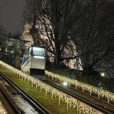 Lägenhet Charming Montmartre Maisonette