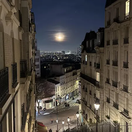 Charming Montmartre Maisonette Appartamento *
