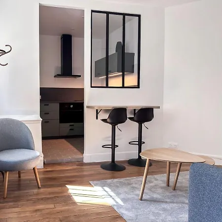Charming Montmartre Maisonette Apartman Párizs